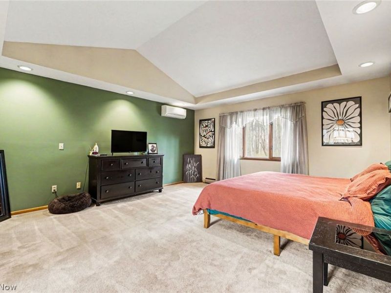 2192 Chimney Ridge Dr, Madison, OH 44057 Photo 11