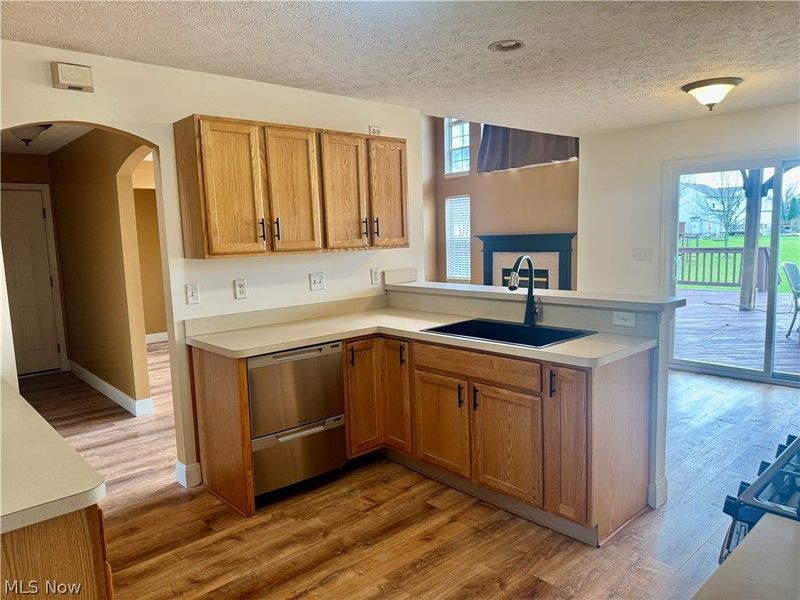 9028 Victoria Lane, North Ridgeville, OH 44039 Photo 5