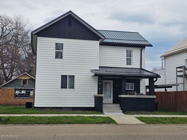 133 S Main Street , Tuscarawas, OH 44682