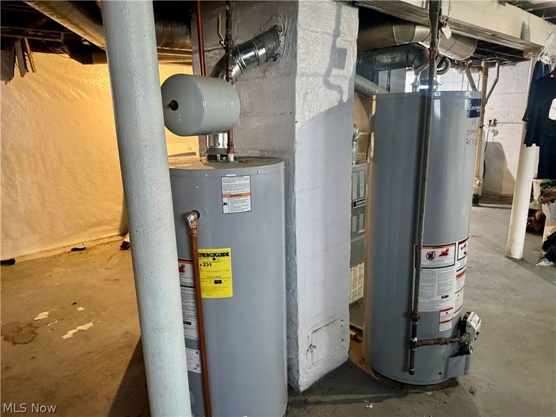 12016 Continental Avenue, Cleveland, OH 44120 Photo 10