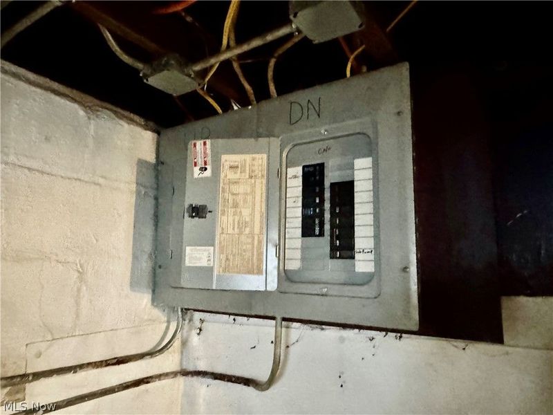 12016 Continental Avenue, Cleveland, OH 44120 Photo 11