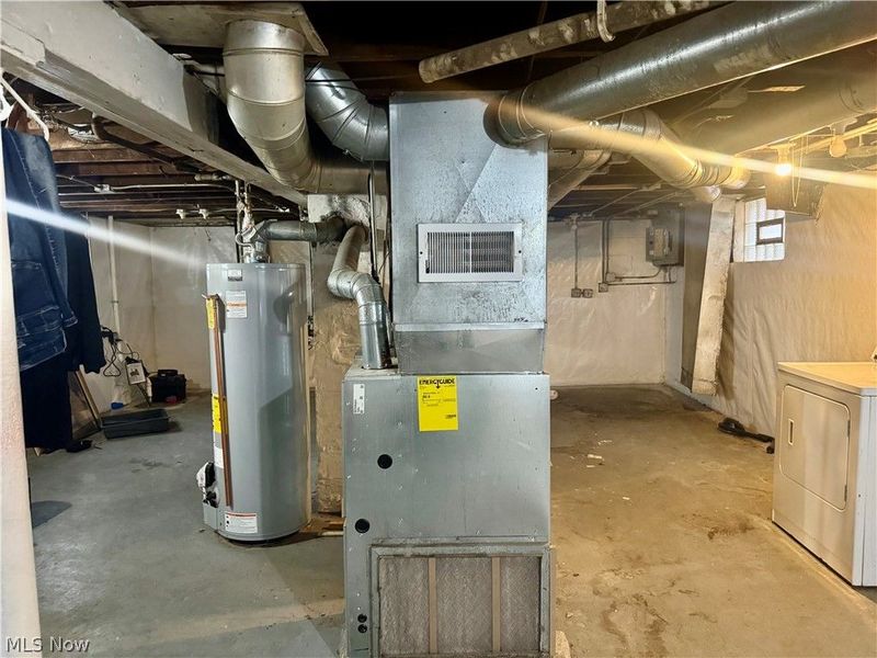 12016 Continental Avenue, Cleveland, OH 44120 Photo 9