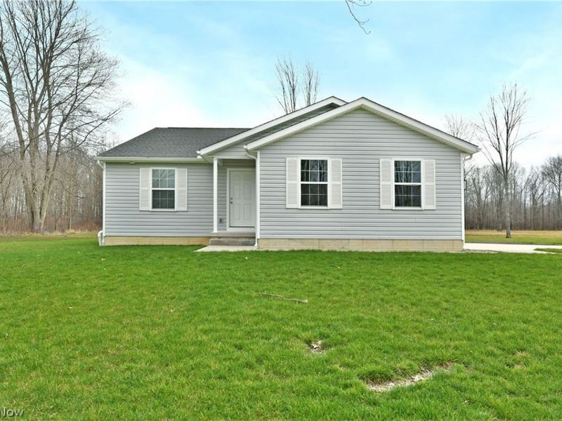 5554 Alva Avenue NW, Warren, OH 44483 Photo 1