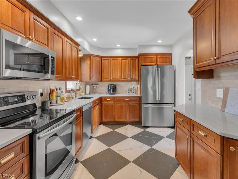 172 Wolcott Drive, Boardman, OH 44512 Photo 12