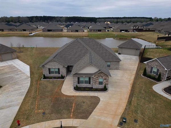 26398 Birkshire Lane, Athens, AL 35613