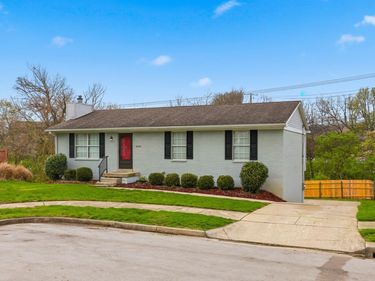 3908 Quailridge Court, Lexington, KY 40517