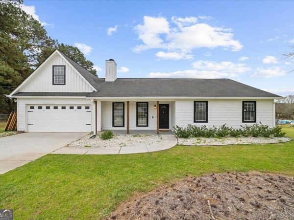 6460 Dove Drive, Loganville, GA 30052