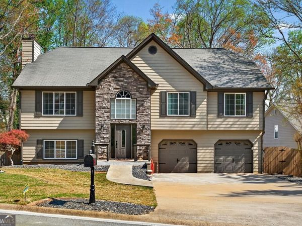 2113 Township Drive, Woodstock, GA 30189