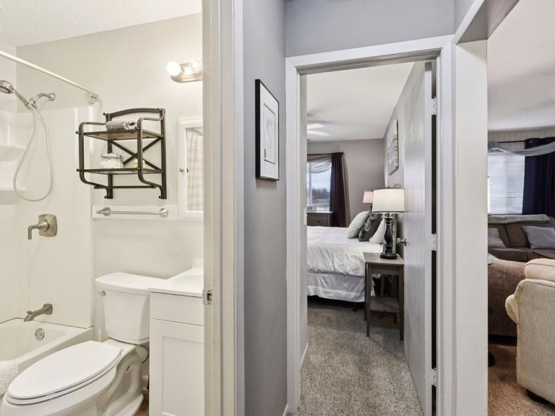 352 Main Street, Unit B, Huron, OH 44839 Photo 13