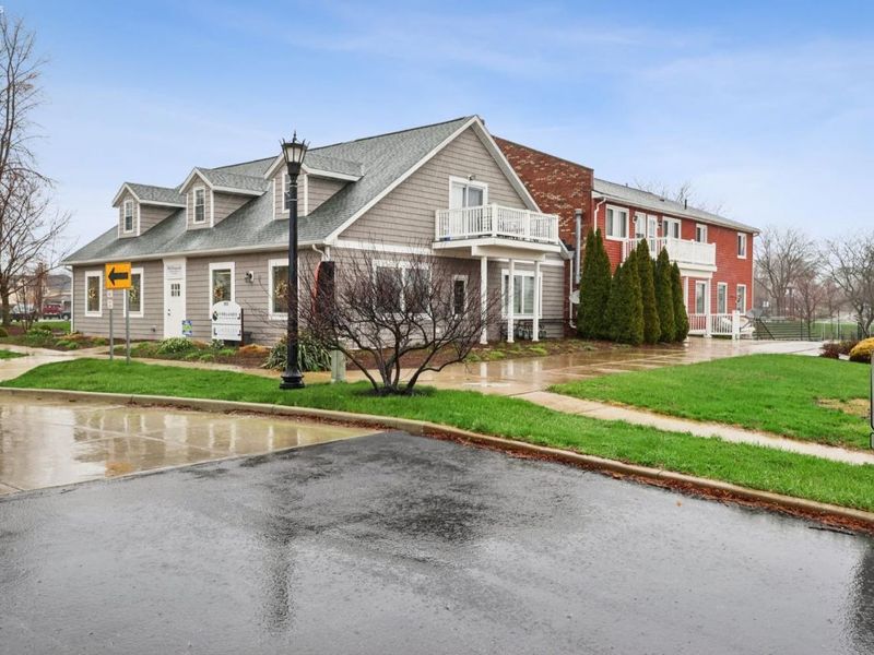 352 Main Street, Unit B, Huron, OH 44839 Photo 22