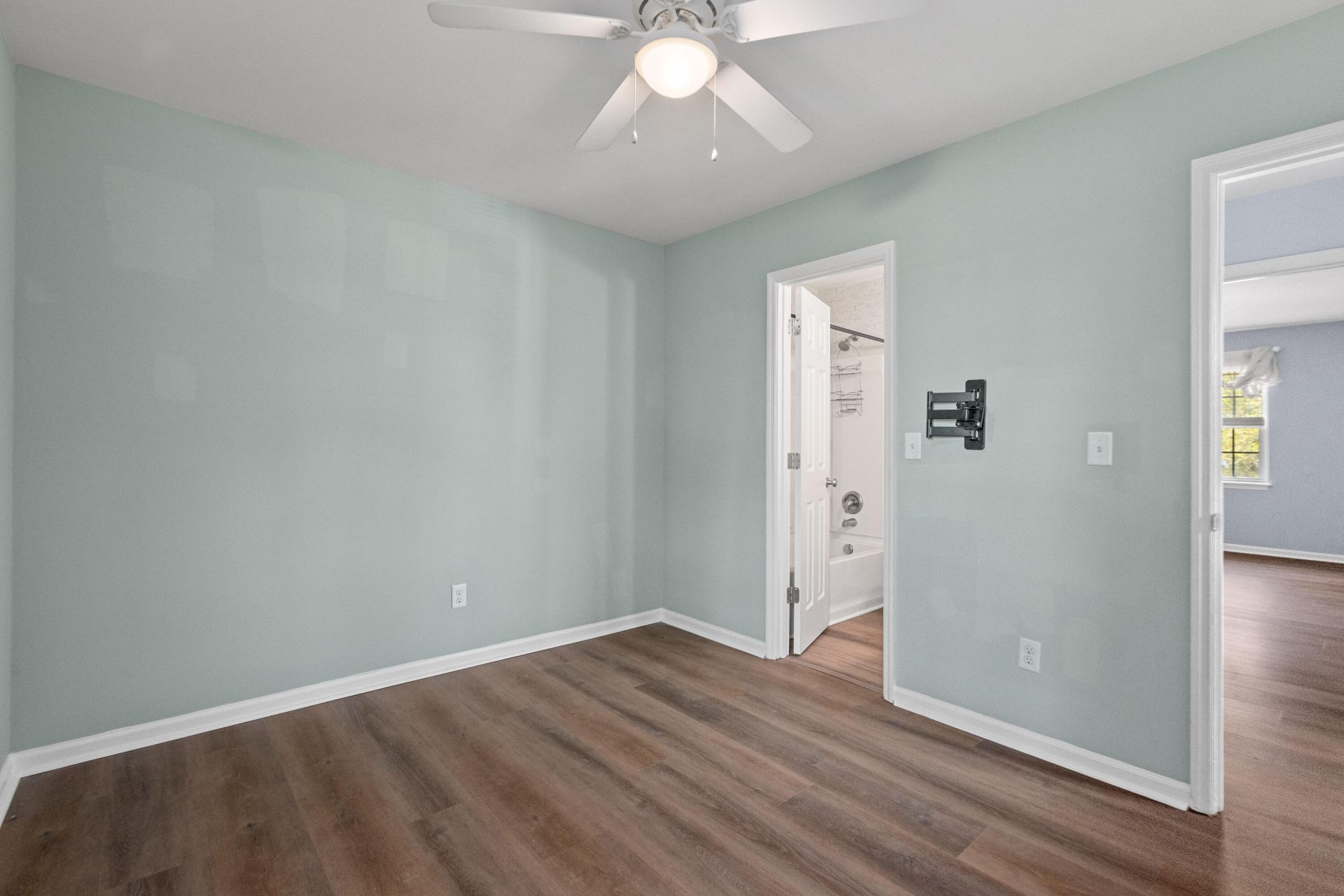 1521 Nantahala Boulevard Photo 15