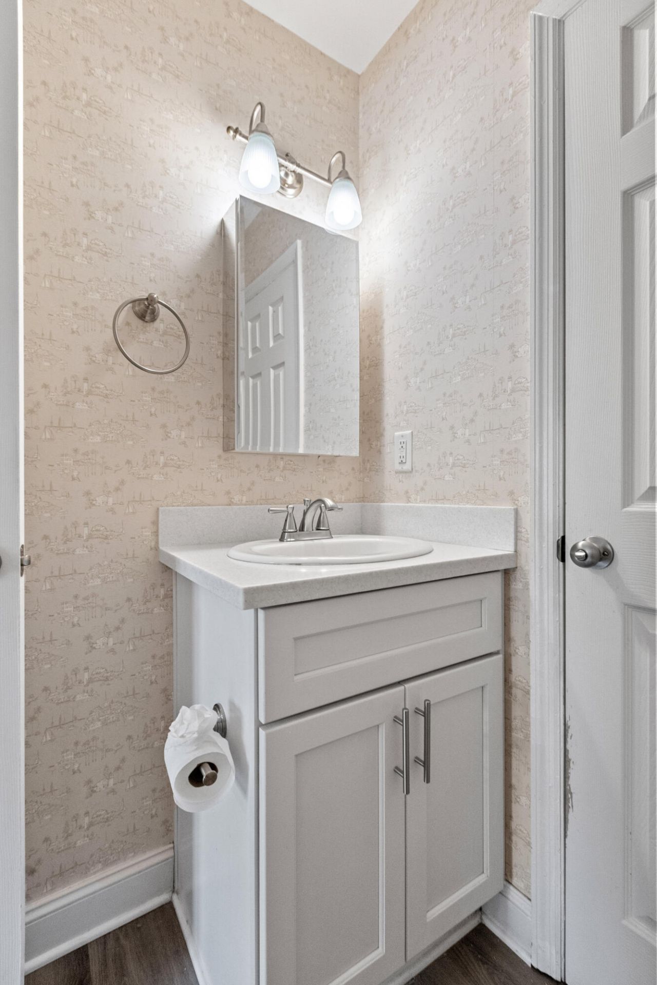 1521 Nantahala Boulevard Photo 18