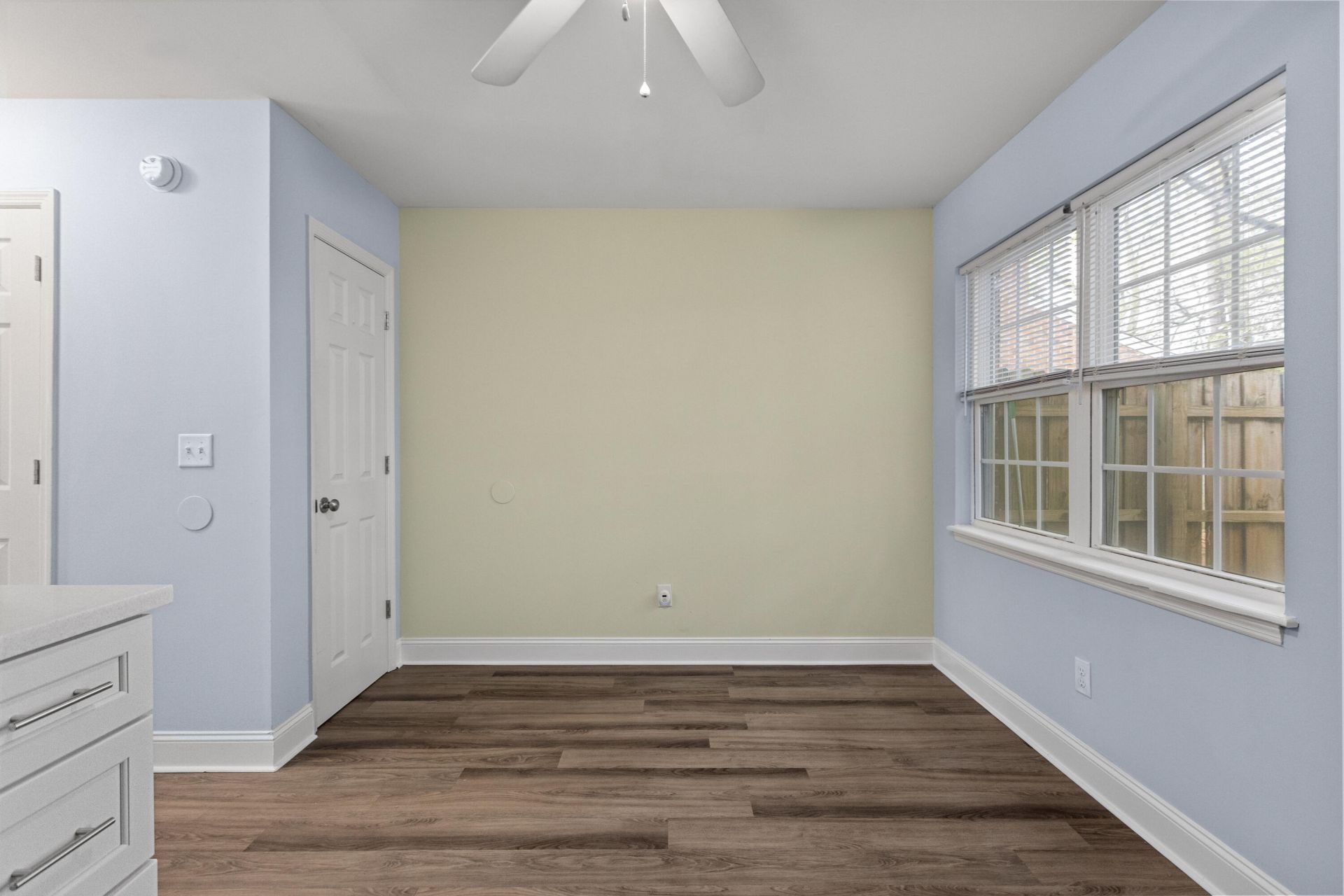 1521 Nantahala Boulevard Photo 8