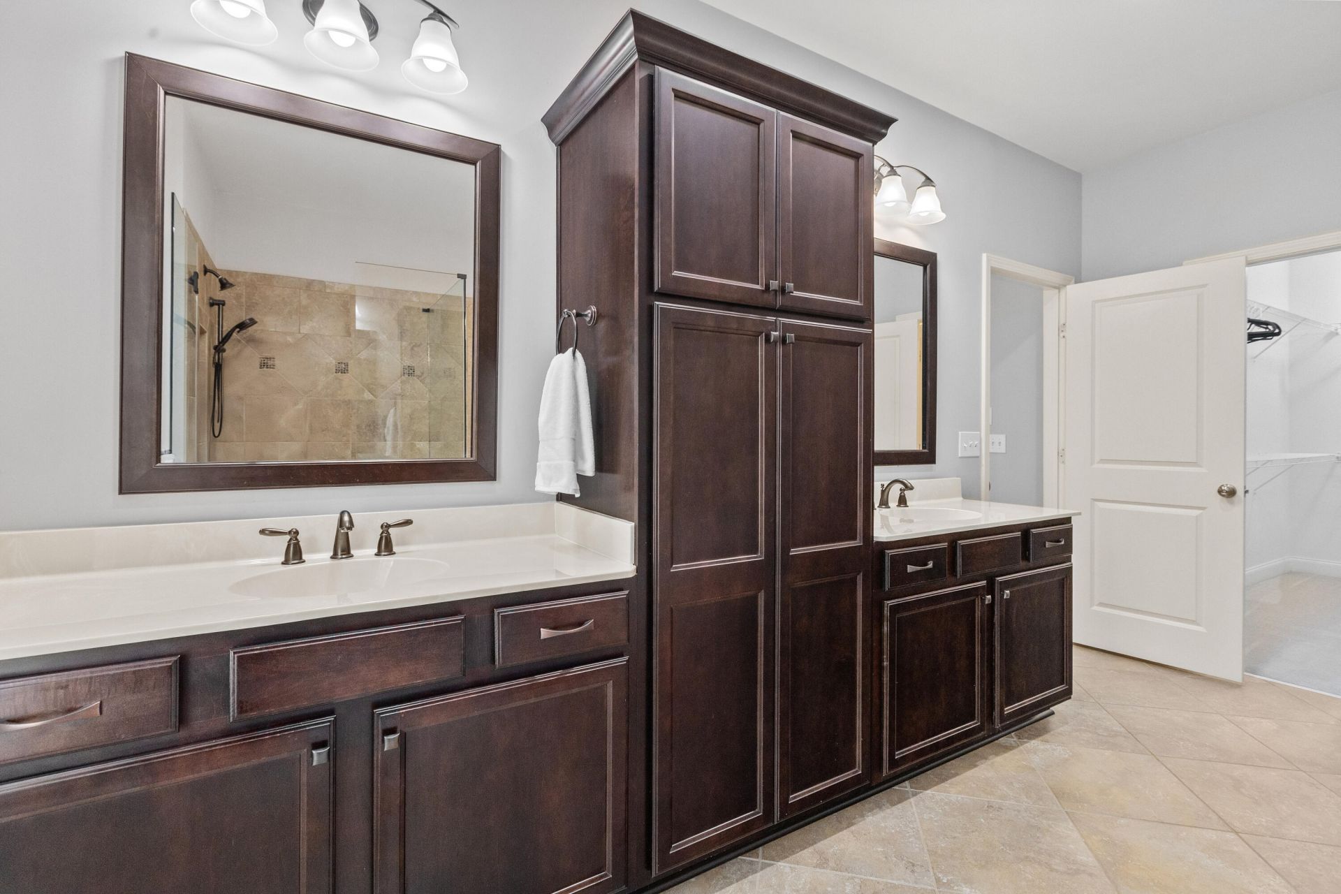 2574 Kings Gate Lane Photo 14