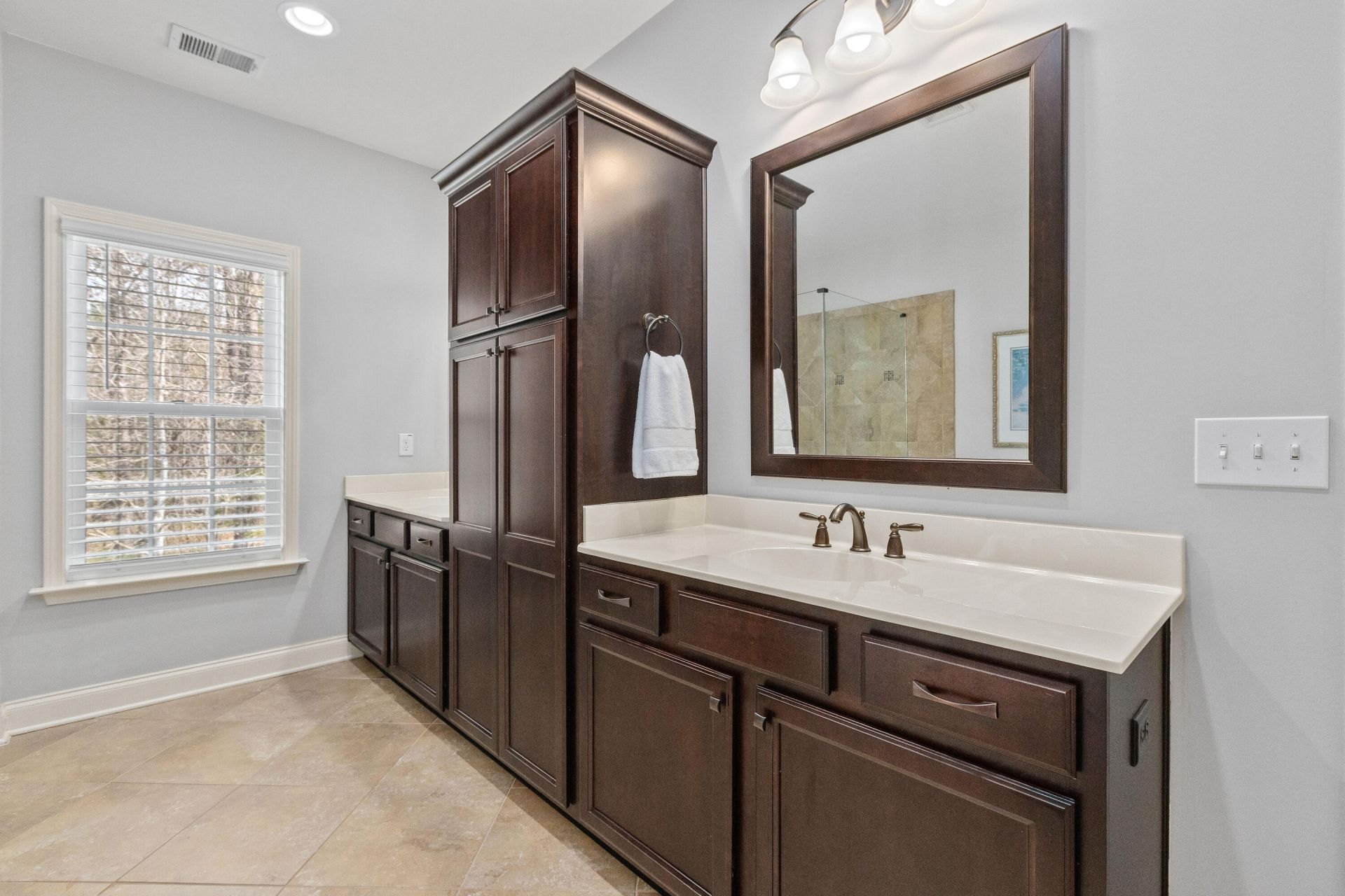 2574 Kings Gate Lane Photo 24