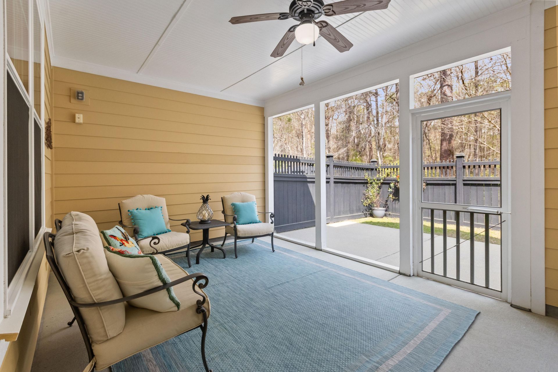 2574 Kings Gate Lane Photo 33