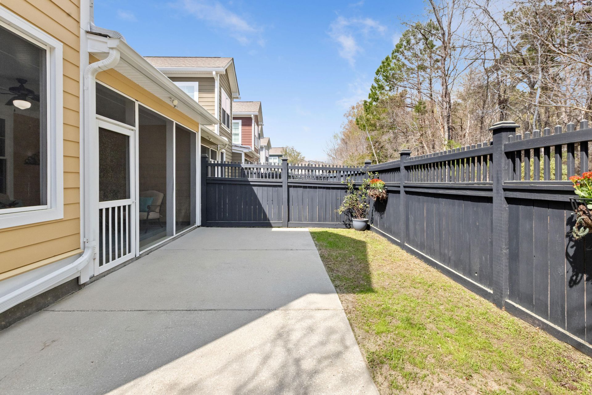 2574 Kings Gate Lane Photo 38