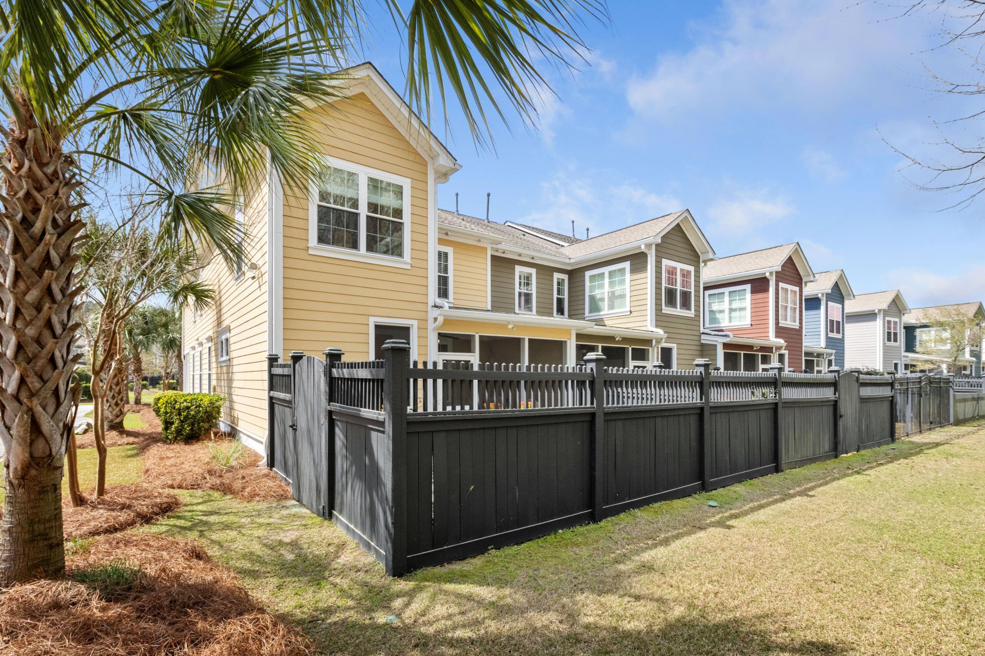 2574 Kings Gate Lane Photo 39