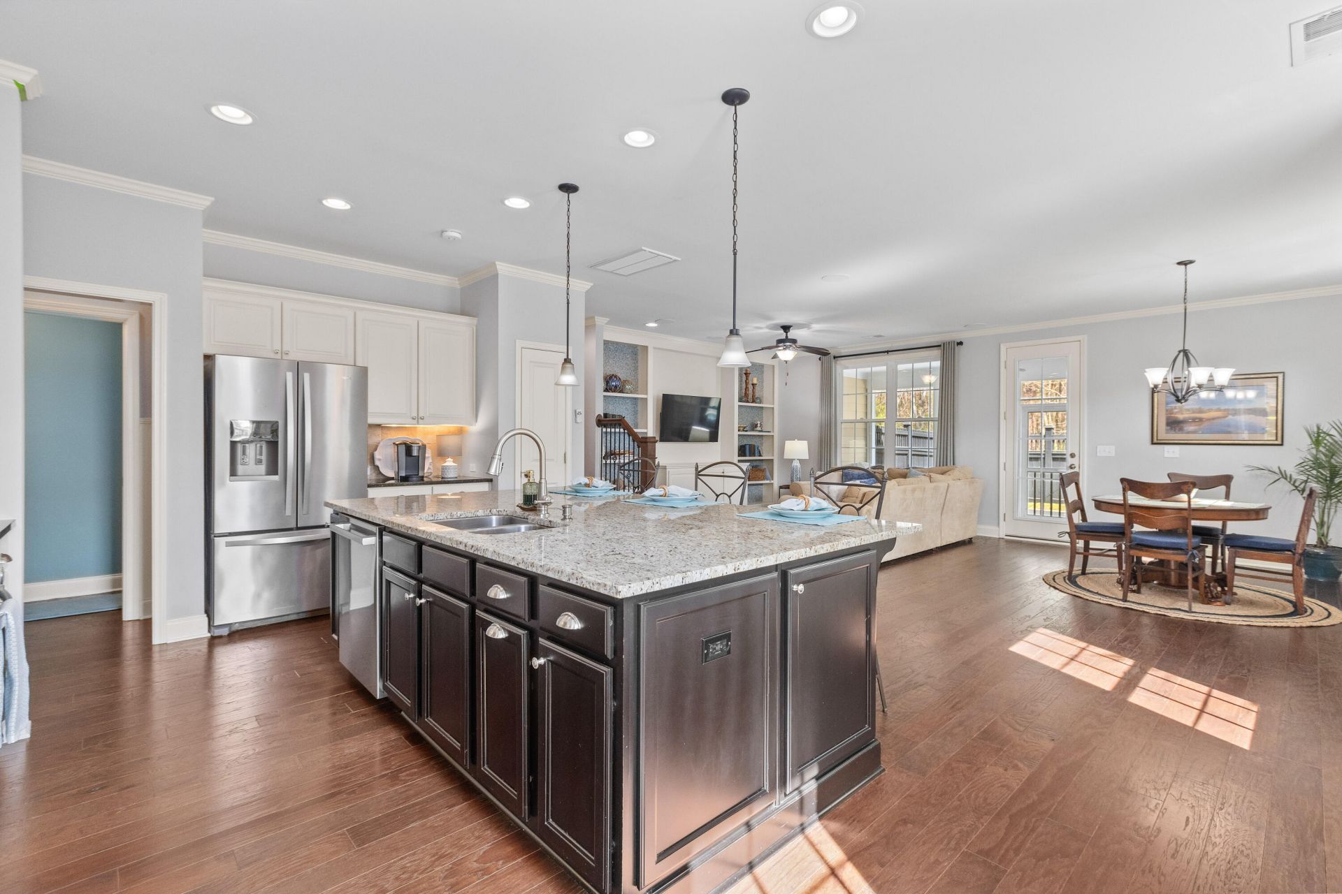 2574 Kings Gate Lane Photo 5