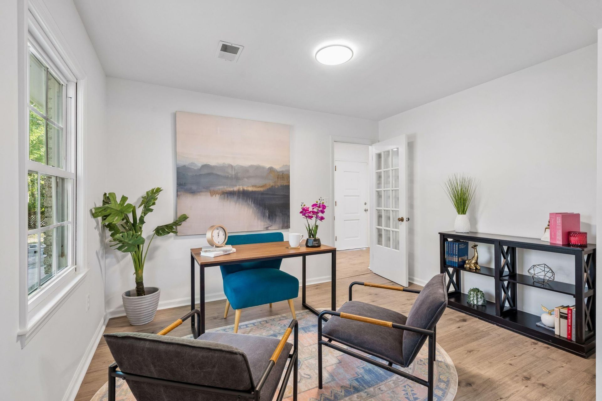 1122 Wellington Photo 10