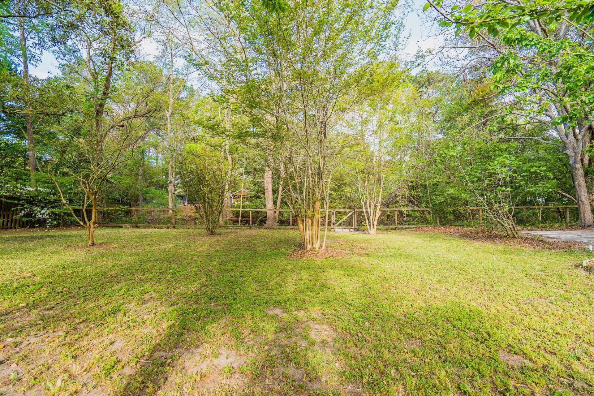 1122 Wellington Photo 23