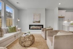 13 Dahlberg Street photo 4