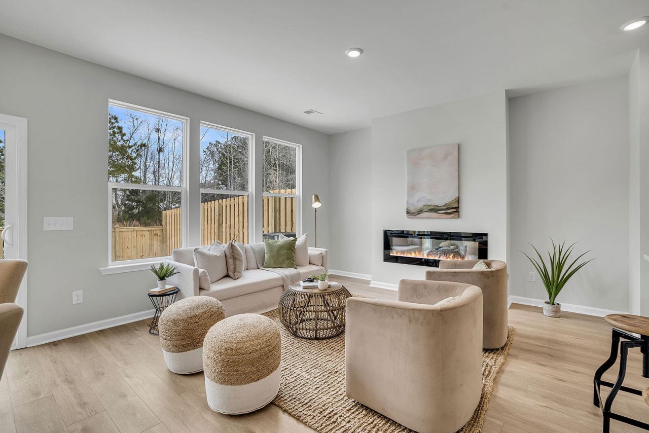 13 Dahlberg Street Photo 7