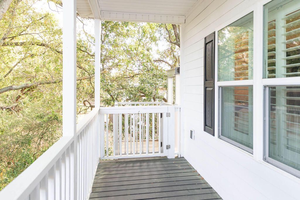 518 Jungle Road Photo 10