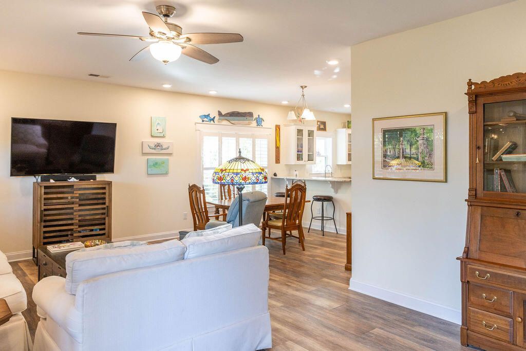 518 Jungle Road Photo 14