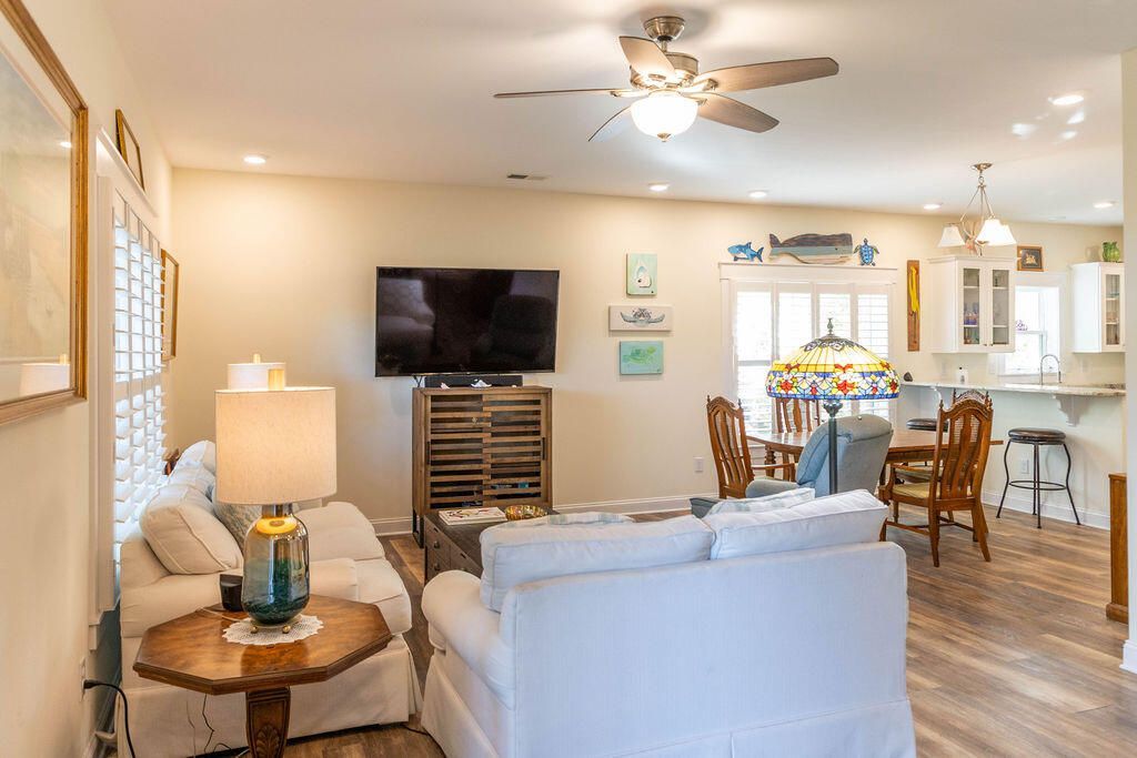 518 Jungle Road Photo 15