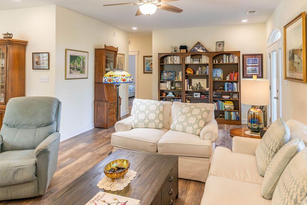 518 Jungle Road Photo 19