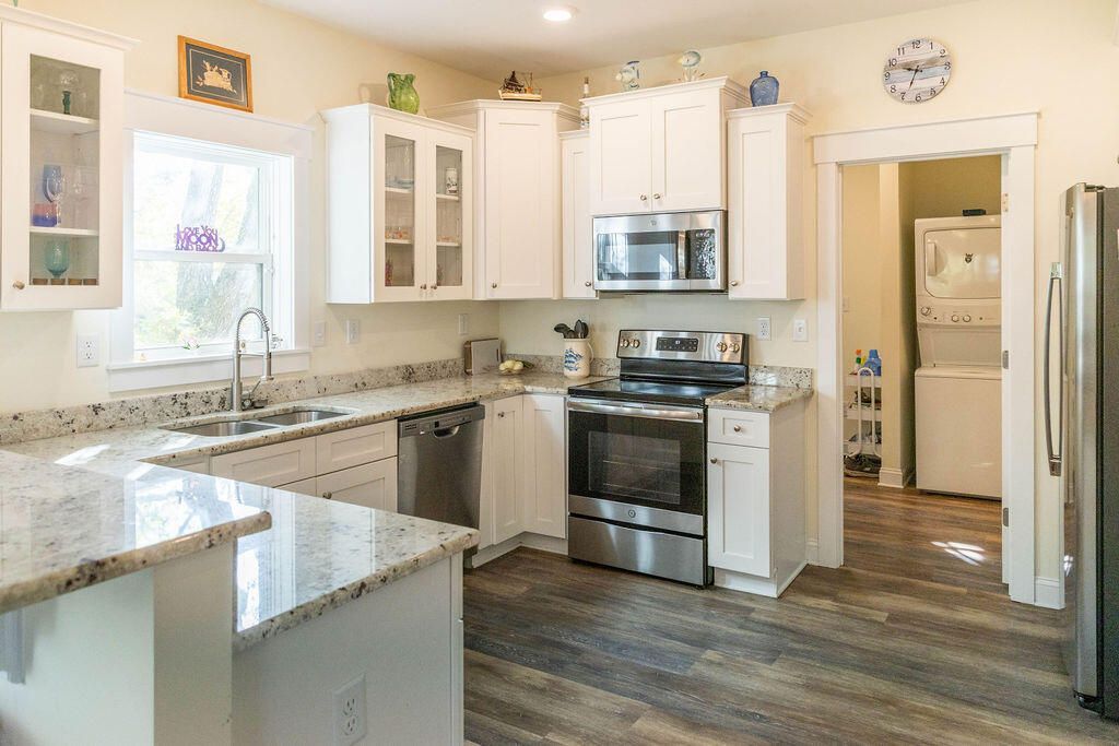 518 Jungle Road Photo 23