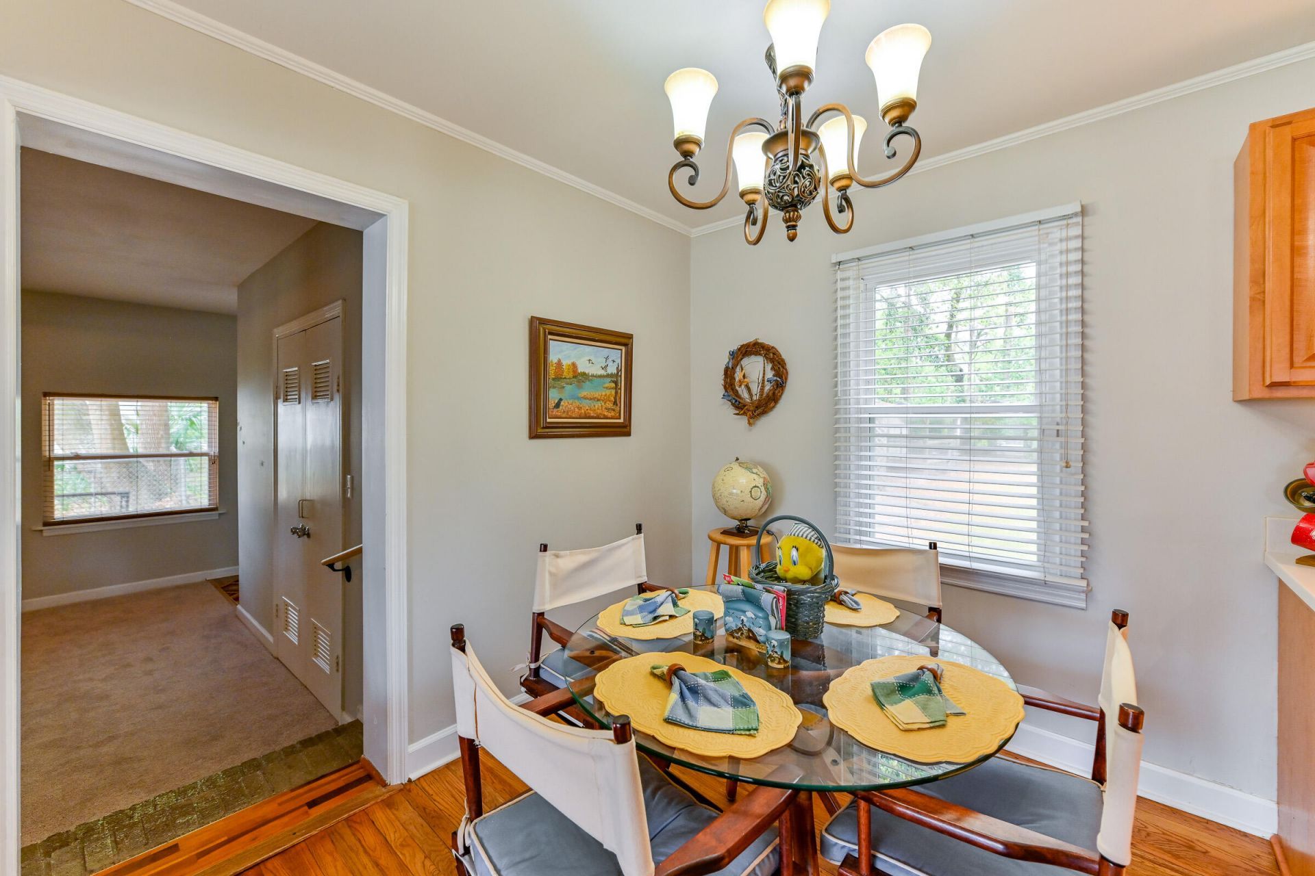 307 Burroughs Avenue Photo 11