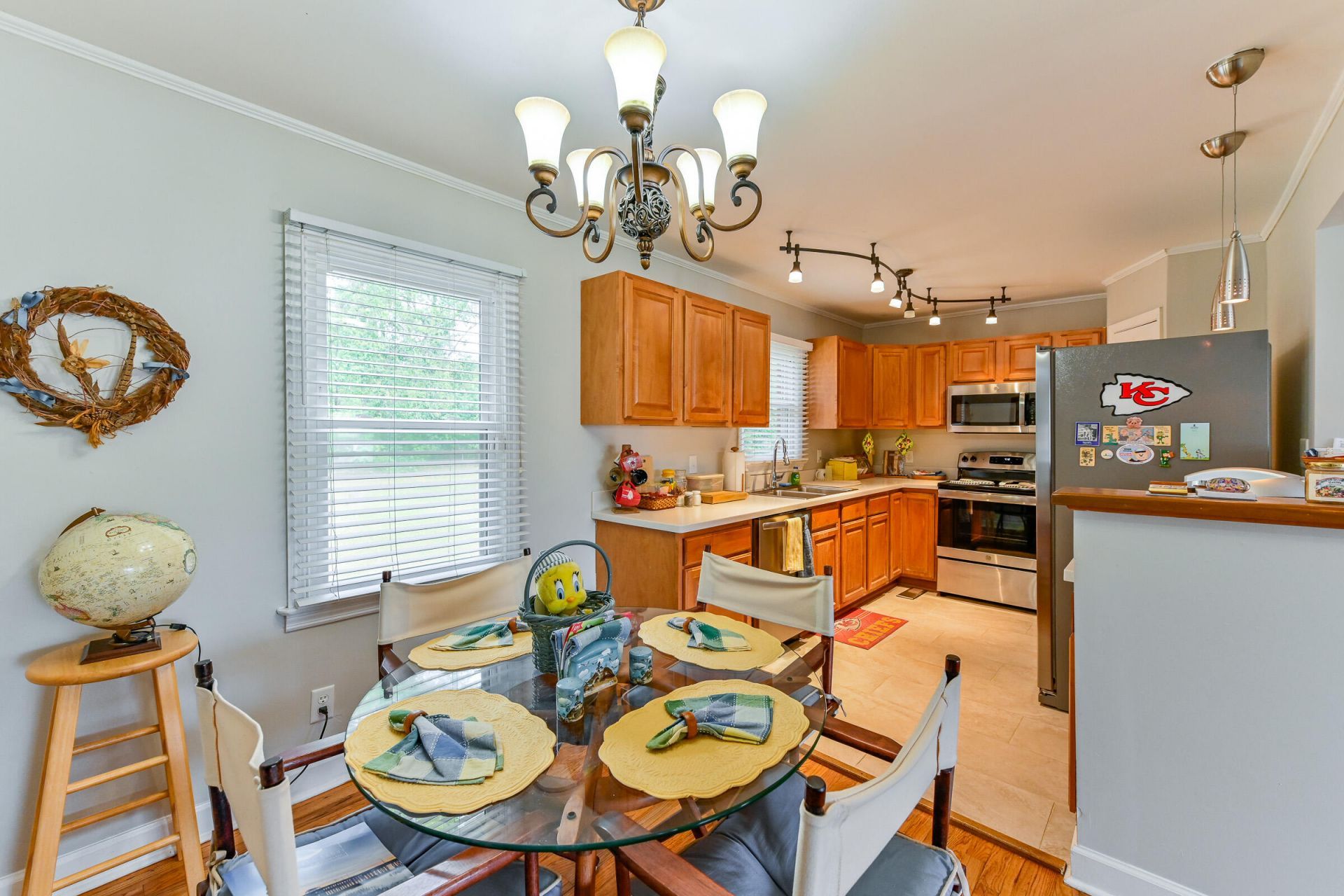 307 Burroughs Avenue Photo 12