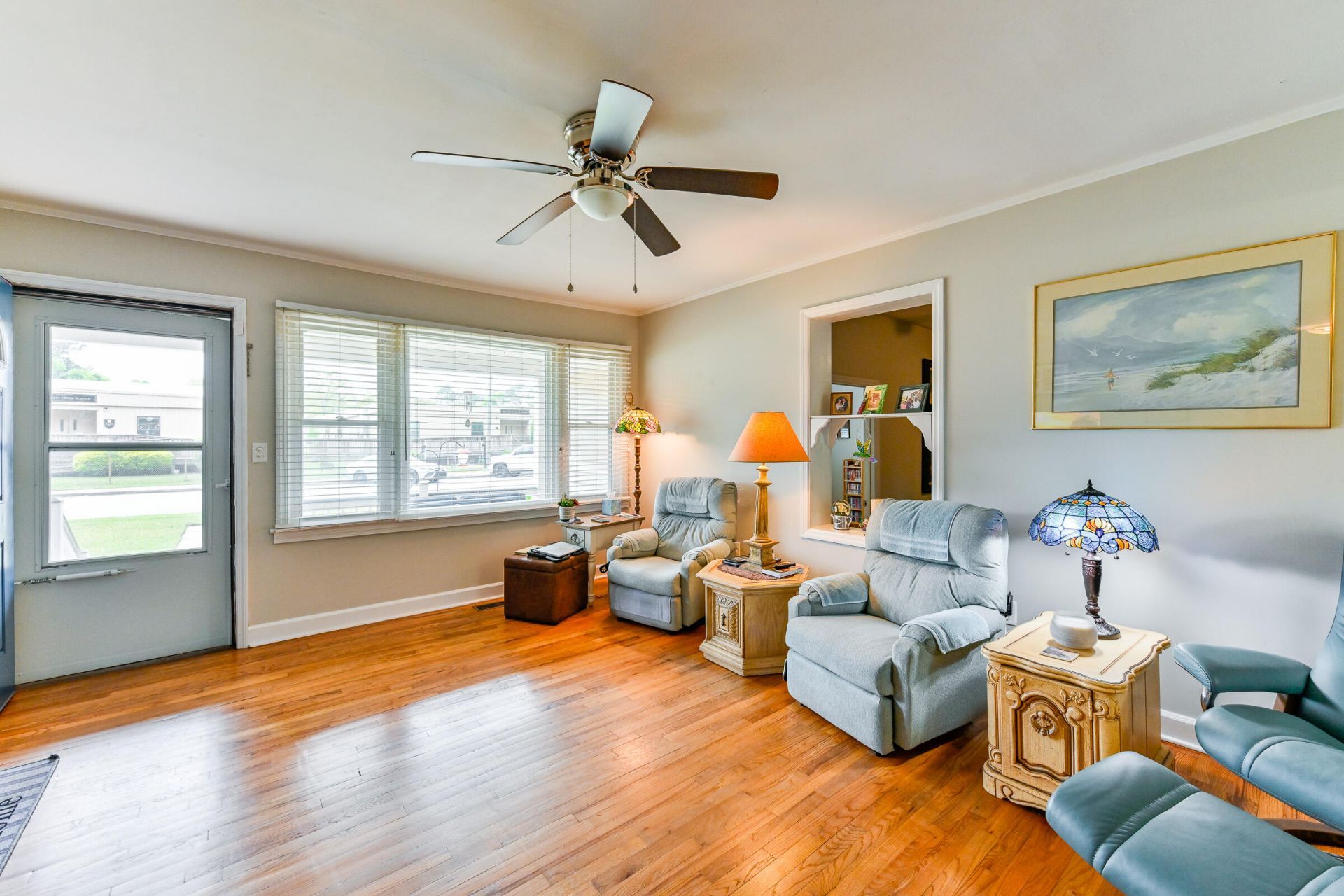 307 Burroughs Avenue Photo 8