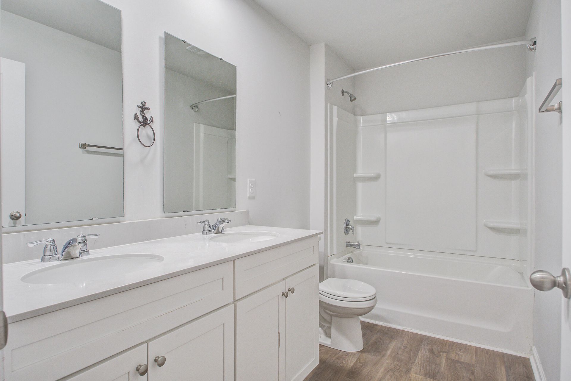 514 Sybilwood Lane Photo 22