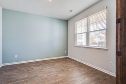 514 Sybilwood Lane photo 4