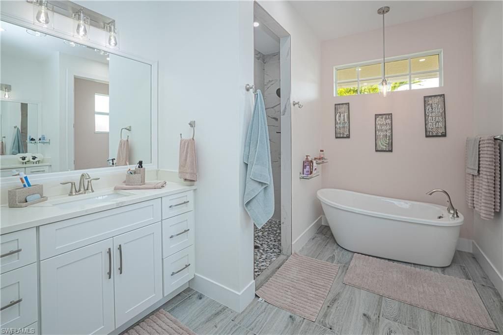 1244 NW 37th Ave, Cape Coral, FL 33993 Photo