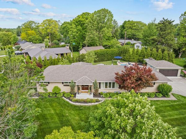 3809 Kioka Avenue , Upper Arlington, OH 43220