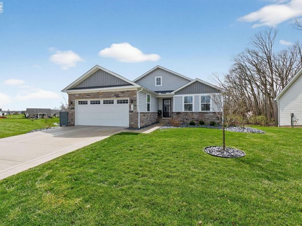 775 Buchloe Drive , Marysville, OH 43040