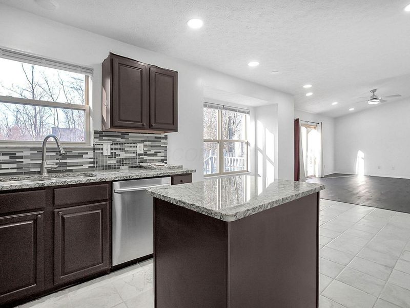 617 Arden Street , Lewis Center, OH 43035 Photo 11