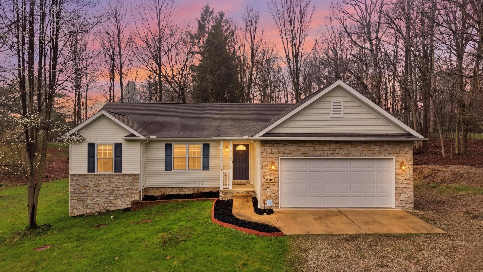 865 Terrace View Drive, Howard, OH 43028 Main Photo