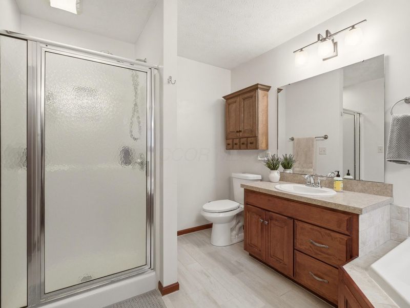 865 Terrace View Drive, Howard, OH 43028 Photo 24