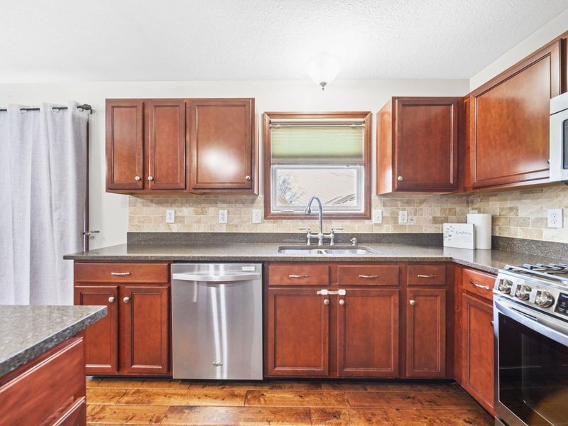 415 SAFFRON Drive , Sunbury, OH 43074 Photo 13