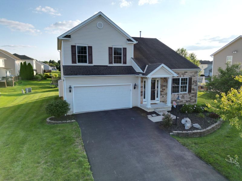 415 SAFFRON Drive, Sunbury, OH 43074 Photo 2