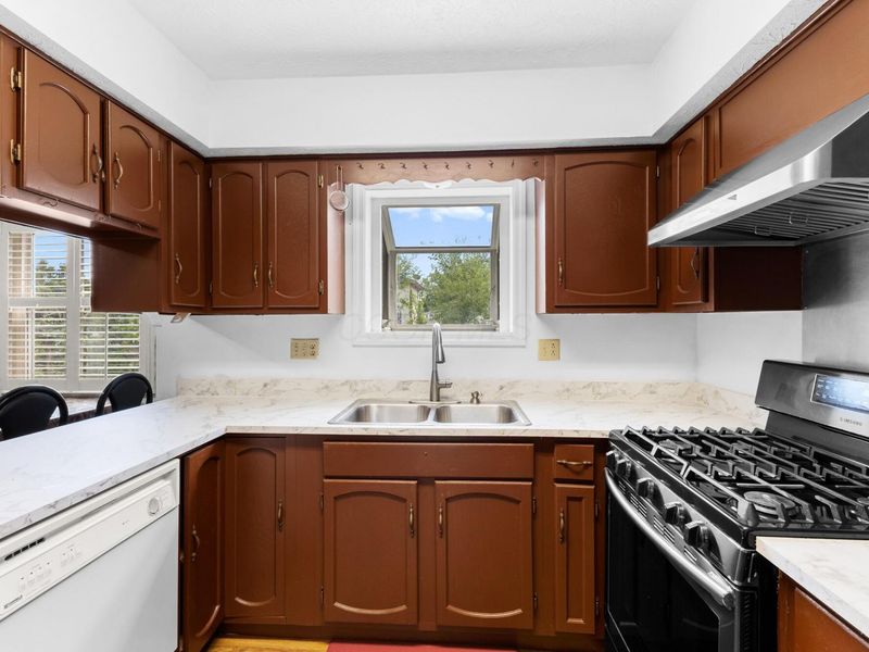 2817 Bella Via Avenue, Columbus, OH 43231 Photo 8