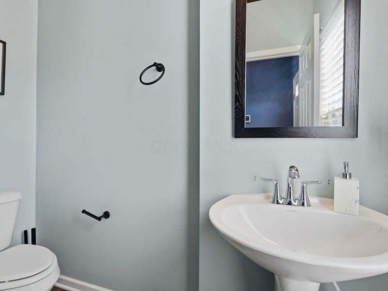 1472 Lewes Castle Drive, Grove City, OH 43123 Photo 8