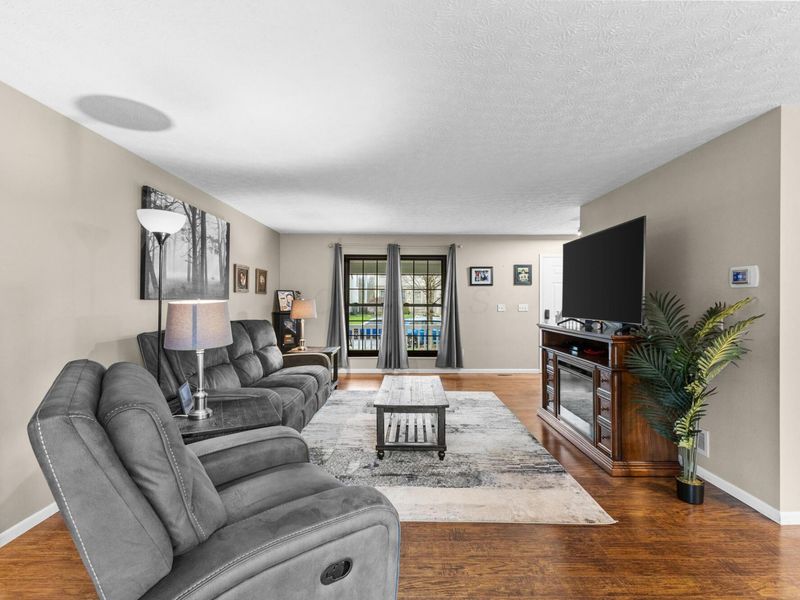 130 Welshmore Drive, Galloway, OH 43119 Photo 10