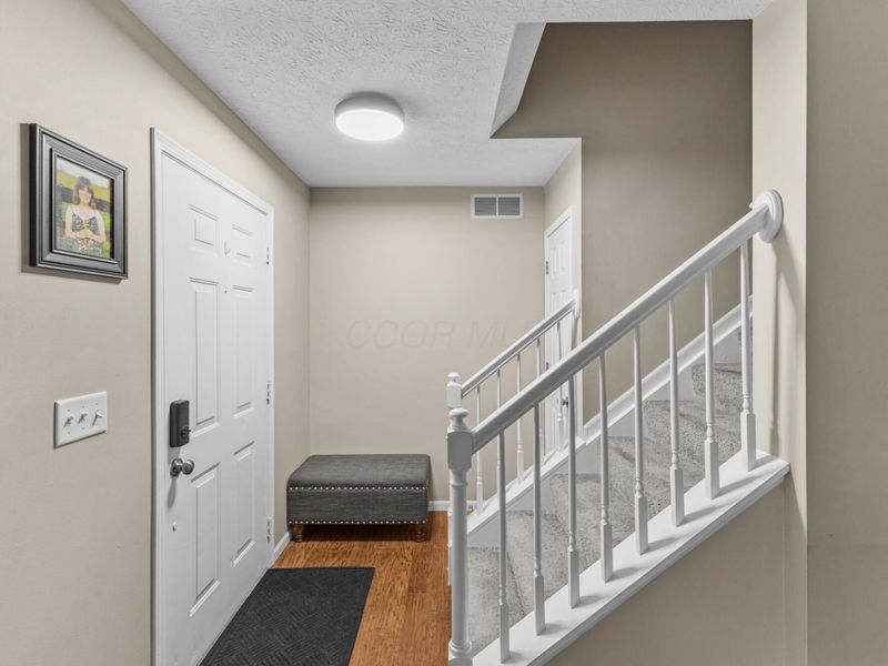 130 Welshmore Drive, Galloway, OH 43119 Photo 6