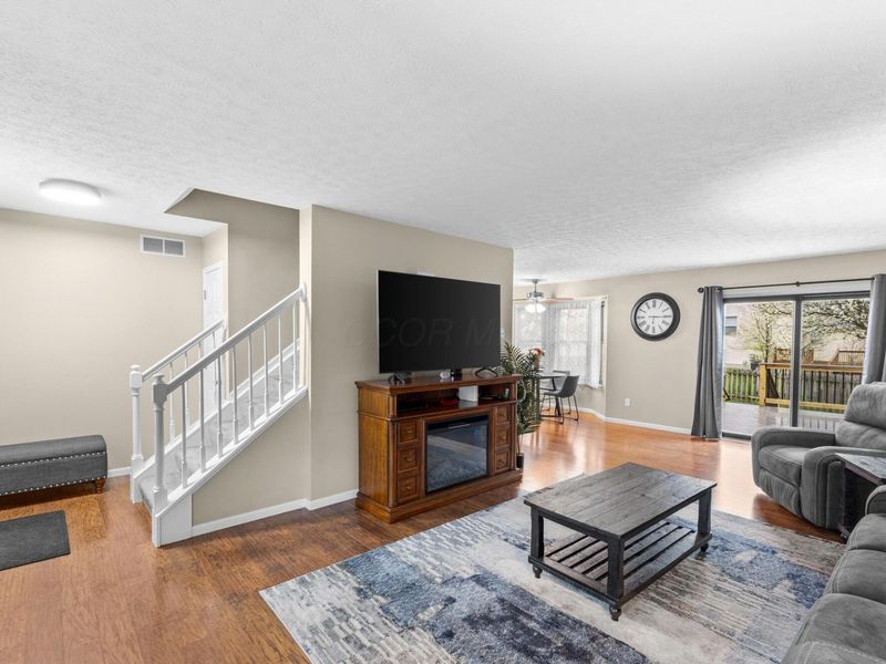 130 Welshmore Drive, Galloway, OH 43119 Photo 9